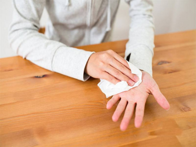 Tăng tiết mồ hôi làm ảnh hưởng đến chất lượng cuộc sống của người mắc