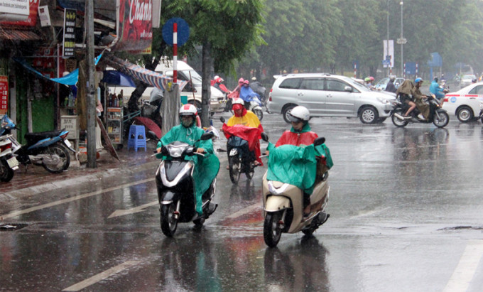 Dự báo thời tiết ngày 17/12: Bắc Bộ, khu vực Bắc và Trung Trung Bộ có mưa