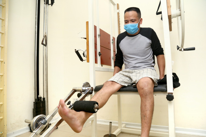 Phục hồi chức năng khớp gối sau phẫu thuật giúp ích rất nhiều cho bệnh nhân
