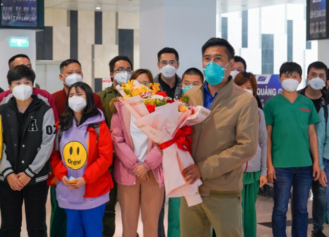 Hải Phòng đón đoàn cán bộ, nhân viên y tế chống dịch tại Tây Ninh trở về