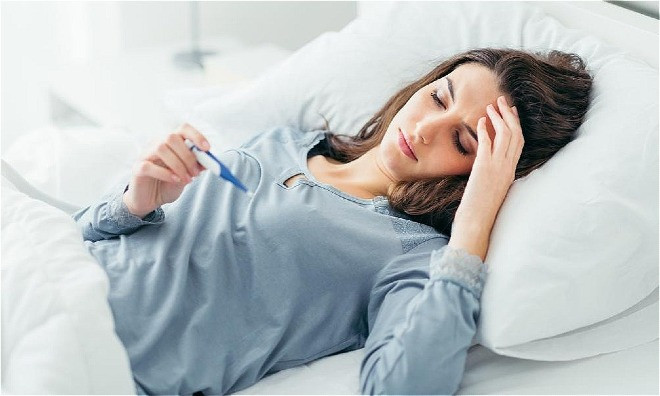 Chuyên gia chỉ ra phương pháp xử lý sốt lâu không hạ khi mắc COVID-19