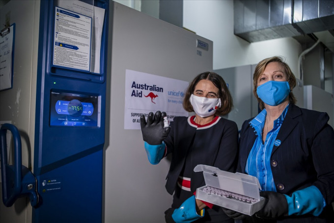 Việt Nam tiếp nhận 2,2 triệu liều vaccine do Australia cam kết chia sẻ