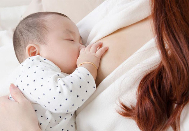 Chuyên gia đưa ra những lưu ý và khuyến cáo khi chăm sóc trẻ nhiễm COVID-19
