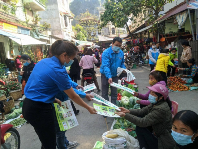 Lạng Sơn nâng cao nhận thức về bảo vệ môi trường cho cán bộ và nhân dân
