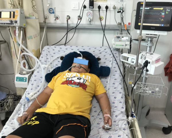 Cứu sống 1 trường hợp trẻ bị hội chứng viêm đa hệ thống nặng liên quan đến COVID-19 biến chứng sốc, suy hô hấp nặng