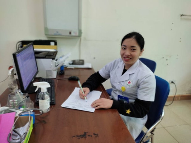 Ngày Quốc tế Phụ nữ 8/3: Nữ bác sĩ gắn bó với công việc trao cho người bệnh cơ hội sống