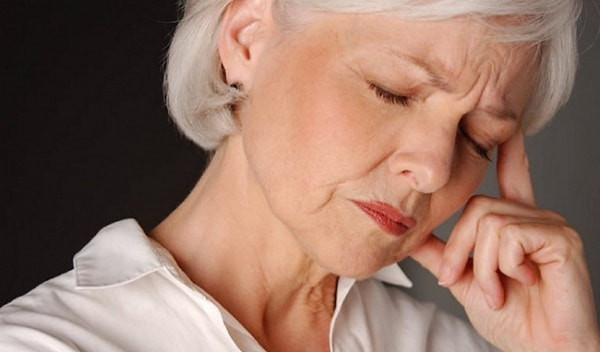 Tại sao phụ nữ lớn tuổi dễ mắc bệnh Alzheimer?