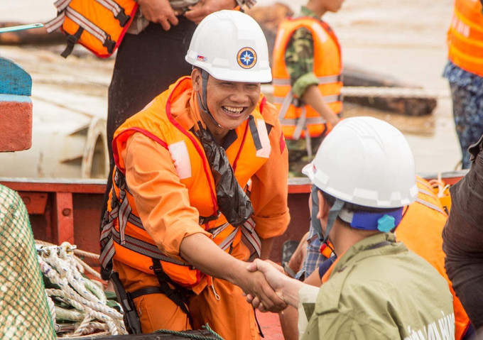 Người Việt đầu tiên nhận giải thưởng “Hành động dũng cảm đặc biệt trên biển”