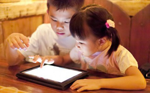 Kiểm soát thời gian an toàn cho trẻ khi sử dụng thiết bị điện tử