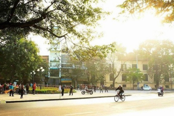Dự báo thời tiết ngày 13/4: Miền Bắc trời nhiều mây, trưa chiều giảm mây trời nắng