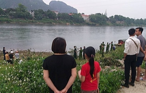 Thanh Hoá: Hai cháu bé bị đuối nước sông Mã
