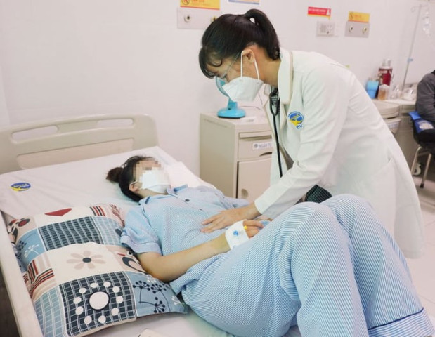 Vĩnh Long cấp cứu bệnh nhân sốc sốt xuất huyết hậu COVID-19