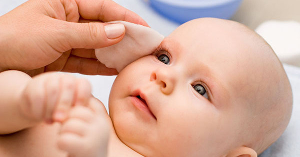 Những lưu ý trong việc chăm sóc da cho trẻ trong mùa hè
