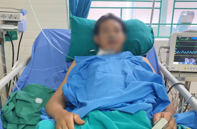 Hà Giang: Bị suy thận cấp nhưng ở nhà uống thuốc nam, bệnh nhân nhập viện nguy kịch