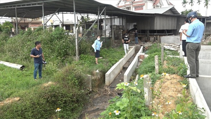 Quảng Ngãi lấy mẫu nước sông Bàu Giang xét nghiệm tìm nguyên nhân cá chết