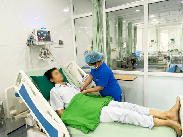 Đà Nẵng: Uống paracetamol liên tục trong 2 tháng, nam bệnh nhân bị suy gan cấp