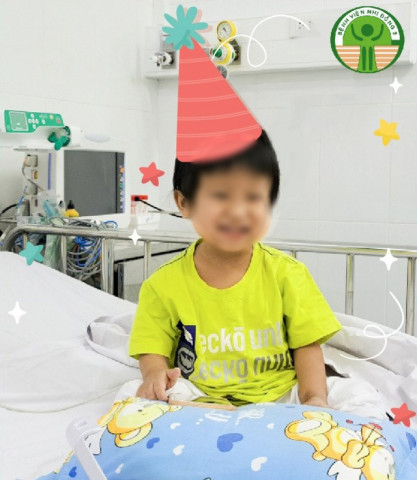 TP. HCM: Mẹ hiến một phần gan cứu con 3 tuổi