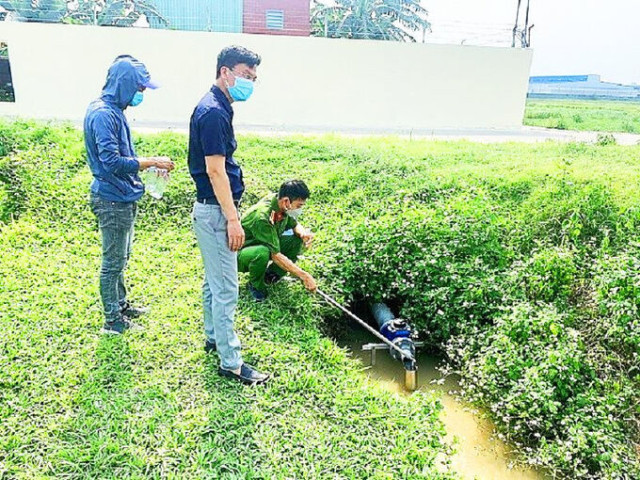 Hải Dương: 4 doanh nghiệp bị phạt 740 triệu đồng vì xả thải ô nhiễm ra hệ thống kênh Bắc Hưng Hải