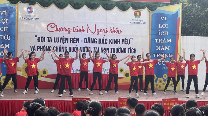 Ninh Bình tổ chức chương trình ngoại khóa phòng chống đuối nước, tai nạn thương tích học sinh