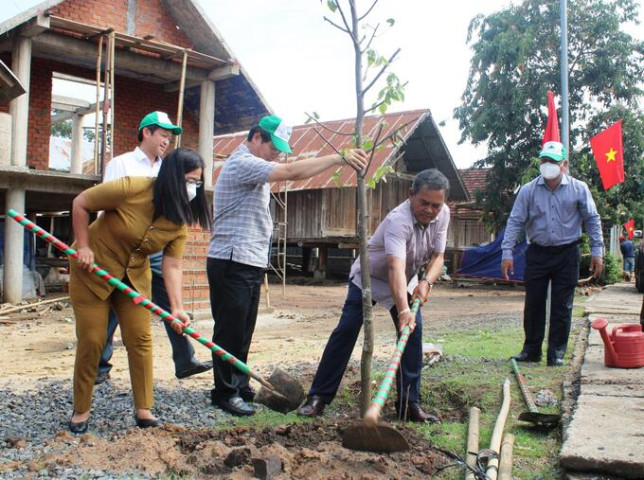 Đắk Lắk phát động phong trào trồng, chăm sóc, bảo vệ rừng