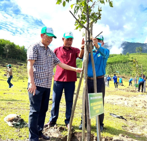 Đắk Lắk: Huyện Krông Bông tổ chức lễ phát động Tết trồng cây "Đời đời nhớ ơn Bác Hồ”