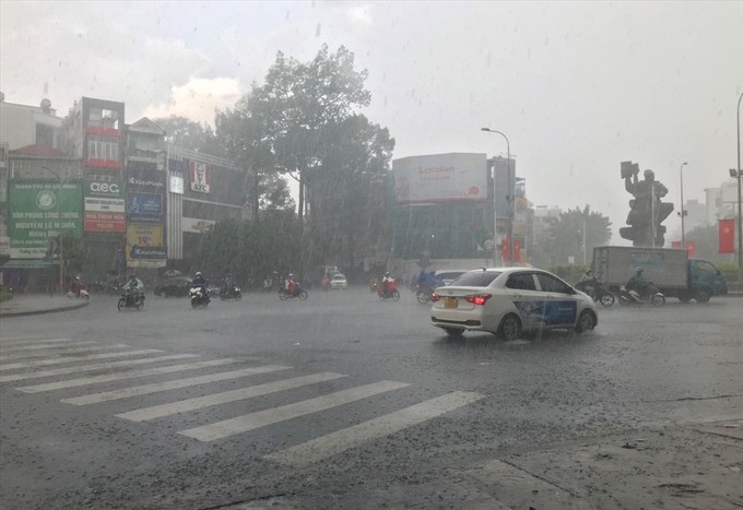 TP. HCM: Diễn biến mới nhất về mưa lớn cục bộ