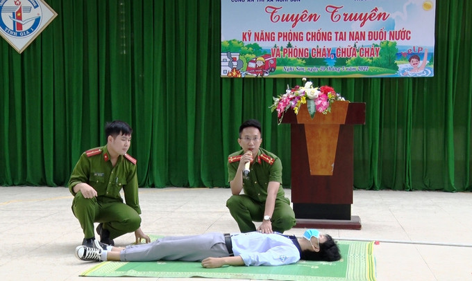 Thanh Hóa tuyên truyền kỹ năng phòng, chống tai nạn đuối nước và phòng cháy chữa cháy cho học sinh