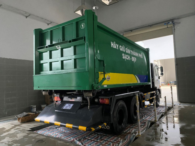Đà Nẵng đưa vào thử nghiệm trạm trung chuyển rác thải với công nghệ ép hiện đại