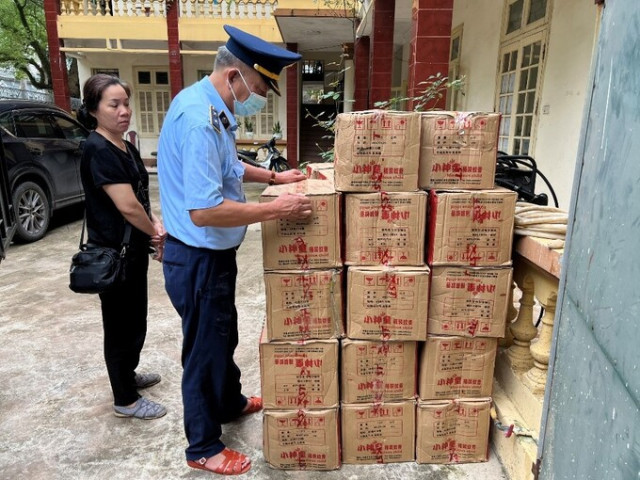 Lạng Sơn phát hiện và tạm giữ 540 hộp hương vòng chống muỗi không rõ nguồn gốc xuất xứ