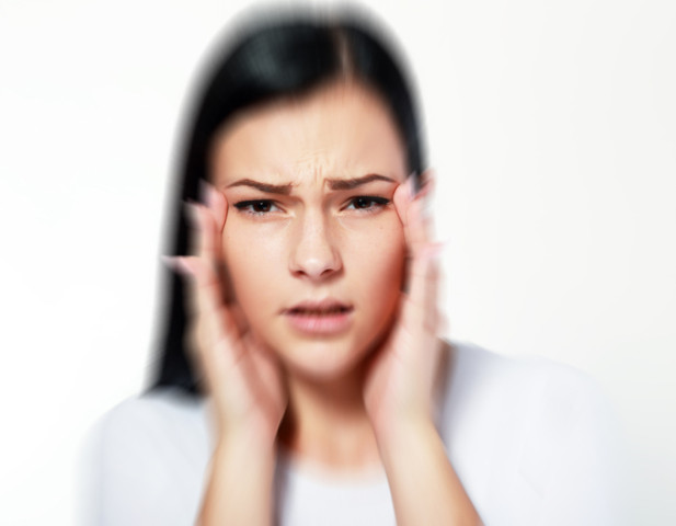 Nguyên nhân khiến bạn bị mờ mắt đột ngột