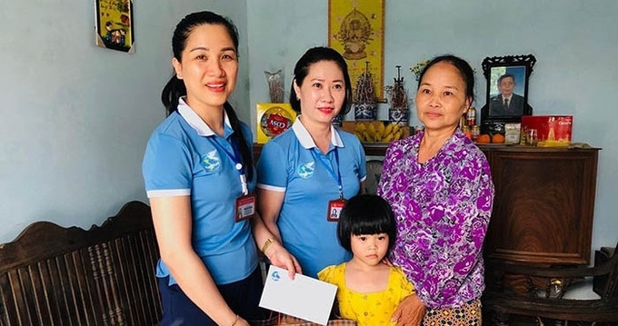 Hải Dương: Gần 700 trẻ mồ côi, trẻ hoàn cảnh khó khăn được nhận đỡ đầu