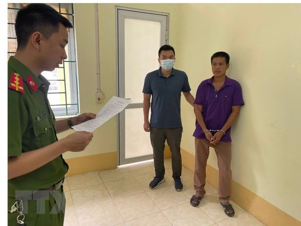 Cao Bằng: Bắt tạm giam đối tượng vận chuyển hàng ngàn cây thuốc lá