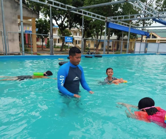 Đắk Lắk: Huyện Cư Kuin triển khai dạy bơi miễn phí cho học sinh tiểu học và THCS