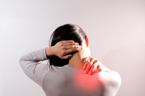 Động tác giúp giảm đau mỏi vai gáy cho dân văn phòng
