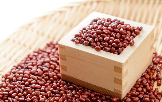 Các bài thuốc, món ăn chữa bệnh từ dược liệu đậu đỏ