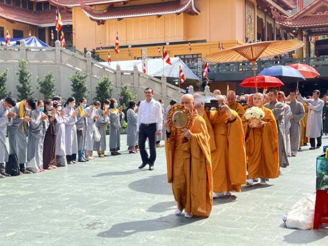 TP. HCM tổ chức đại lễ 3 ngày tưởng niệm, cầu siêu đồng bào tử vong và cán bộ chiến sĩ hy sinh trong dịch COVID-19