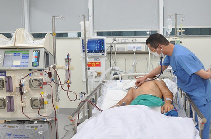 Hà Nội cứu sống nam bệnh nhân 19 tuổi bị sốc sốt xuất huyết nặng, biến chứng suy đa tạng