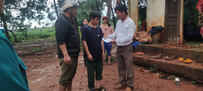 Gia Lai: Sét đánh 4 người đang trú mưa, trong đó có 2 người tử vong