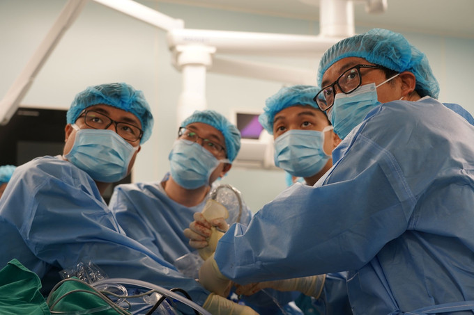 Vinmec thực hiện thành công ca mổ 2 gối cùng lúc cho tuyển thủ bóng đá nữ quốc gia Chương Thị Kiều