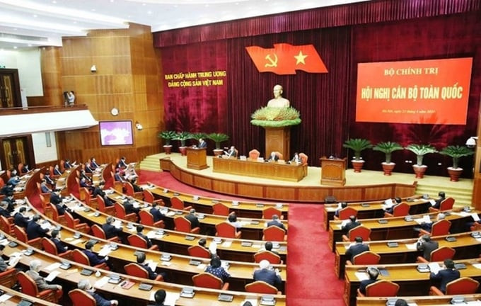 Bộ Chính trị khuyến khích cán bộ bị kỷ luật mà uy tín giảm sút tự nguyện từ chức