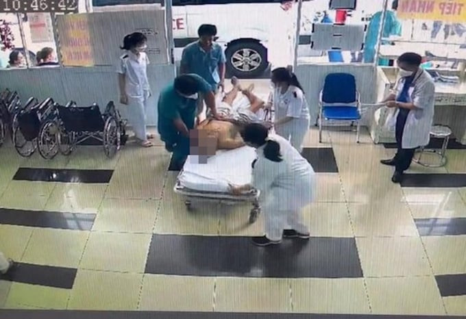 TP. HCM: Một người đàn ông 60 tuổi phải vào viện cấp cứu khẩn cấp do bị nghẹn bánh Trung thu