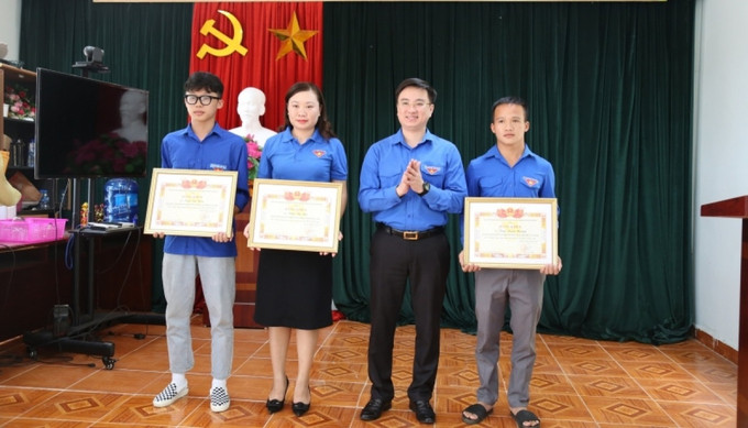Quảng Ninh khen thưởng đoàn viên dũng cảm cứu 3 trẻ em bị nước cuốn trôi