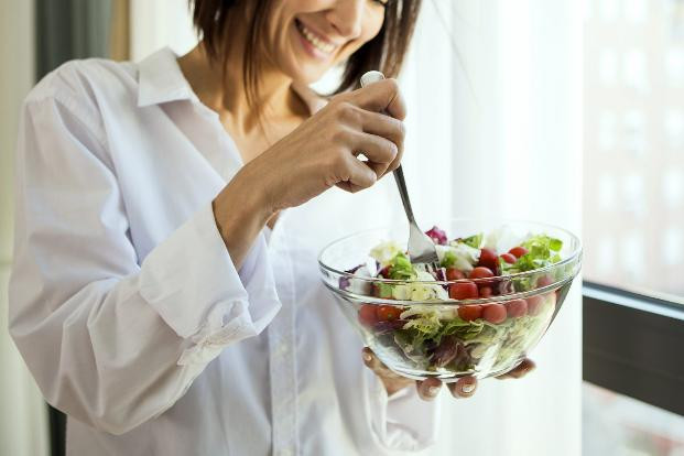 4 mẹo hạn chế calo trong đồ ăn giúp giảm cân nhanh chóng