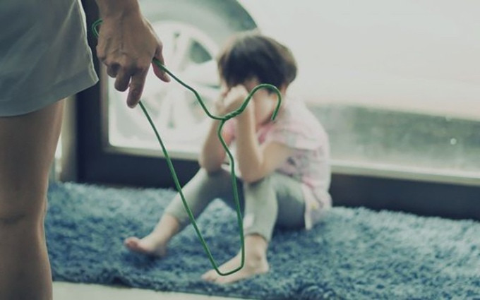 TP. HCM xác minh vụ bé trai 6 tuổi bị cha bạo hành