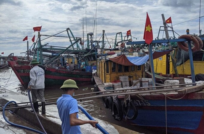 Đà Nẵng yêu cầu người dân không ra khỏi nhà từ 20h ngày 27/9 để tránh bão