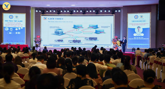 Hơn 800 khách mời tham dự ấn tượng với màn trình diễn chẩn đoán hình ảnh “không khoảng cách” trong Hội nghị khoa học lớn nhất Phú Thọ