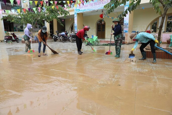Hà Nội tăng cường thực hiện biện pháp vệ sinh môi trường, phòng chống dịch bệnh mùa bão lũ năm 2022