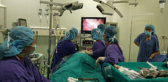 Hà Nội phẫu thuật thành công cho ca bệnh mắc hội chứng sọ mặt phức tạp, gây teo lép toàn bộ 1/2 mặt