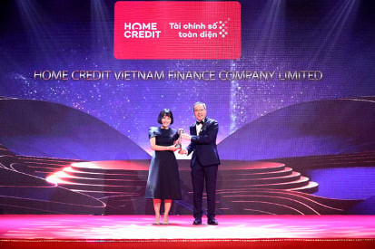 Home Credit vinh dự nhận giải Thương hiệu truyền cảm hứng trong 2 năm liền