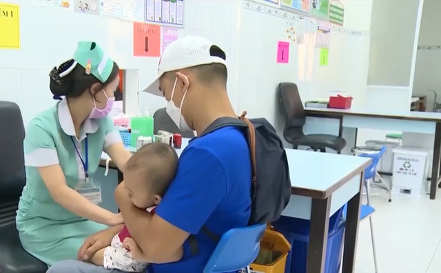 TP. HCM vẫn chưa nhận được vaccine sởi và vaccine DPT